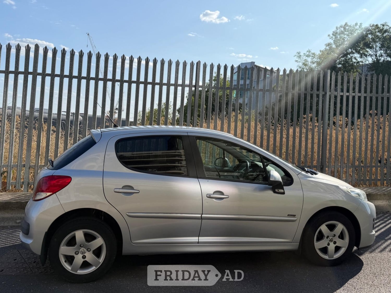 [ berth ]Peugeot 207