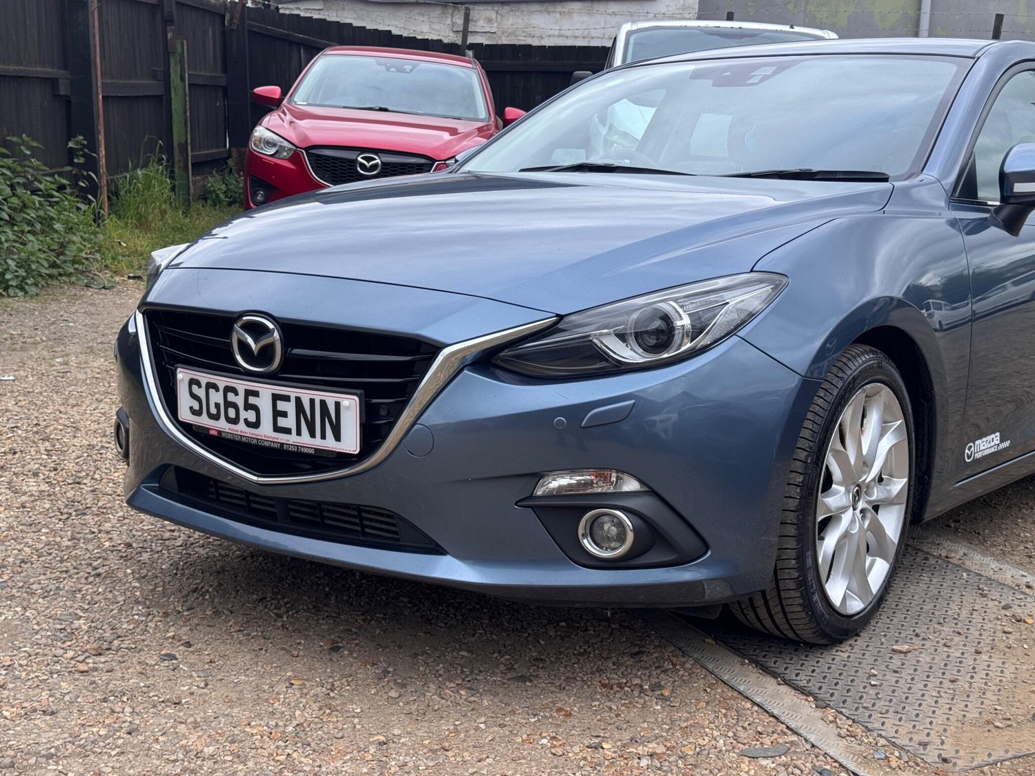 [ berth ]Mazda 3