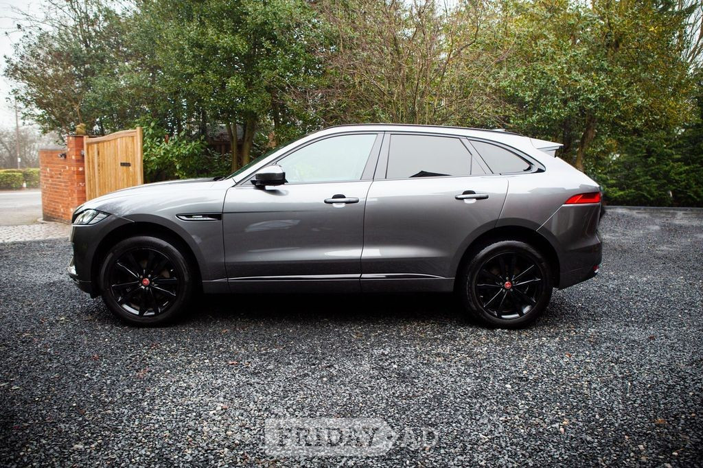 Jaguar F-Pace 2018 - Cars in St. Albans