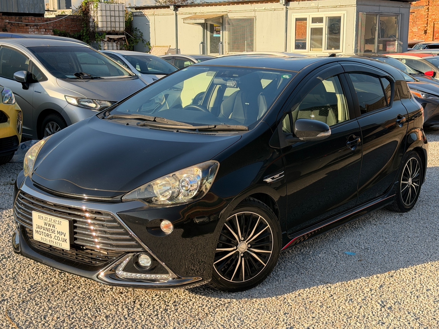 Toyota Aqua 2015 - Cars