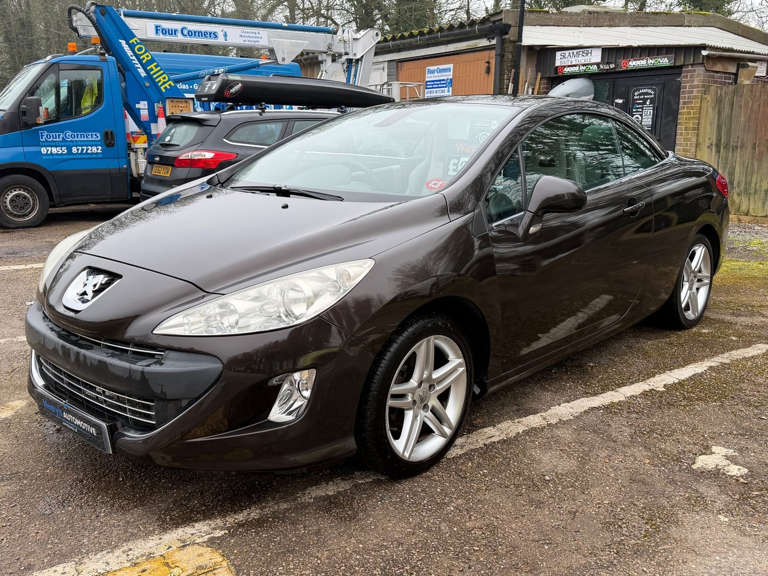 [ berth ]Peugeot 308 CC