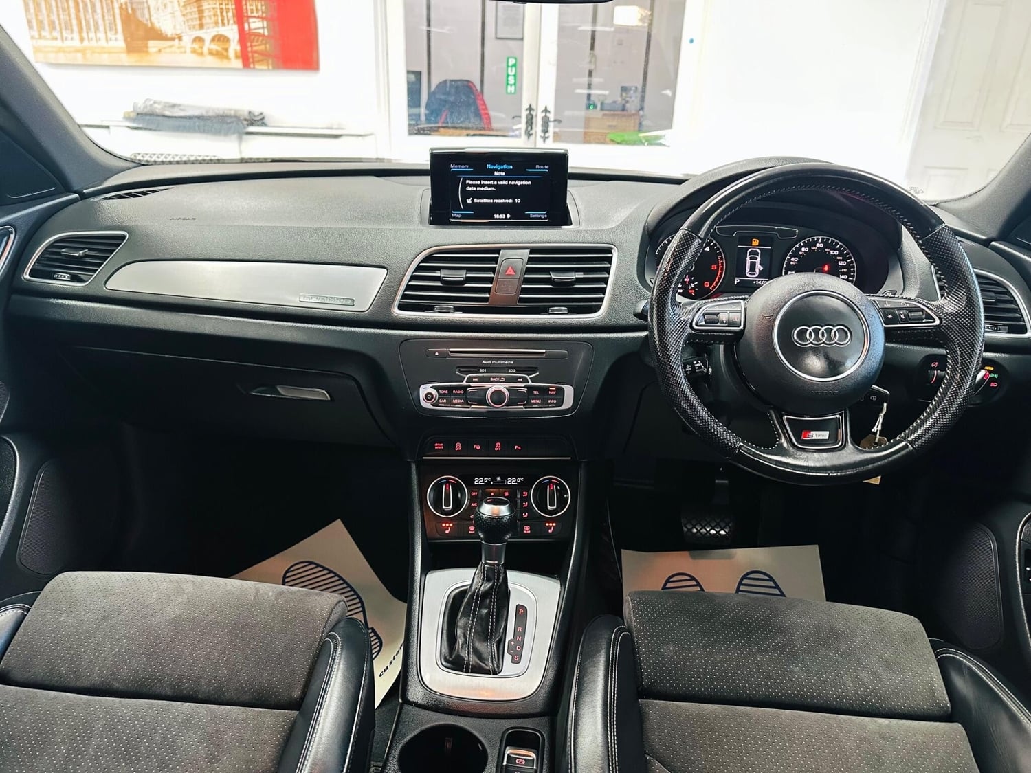 [ berth ]Audi Q3