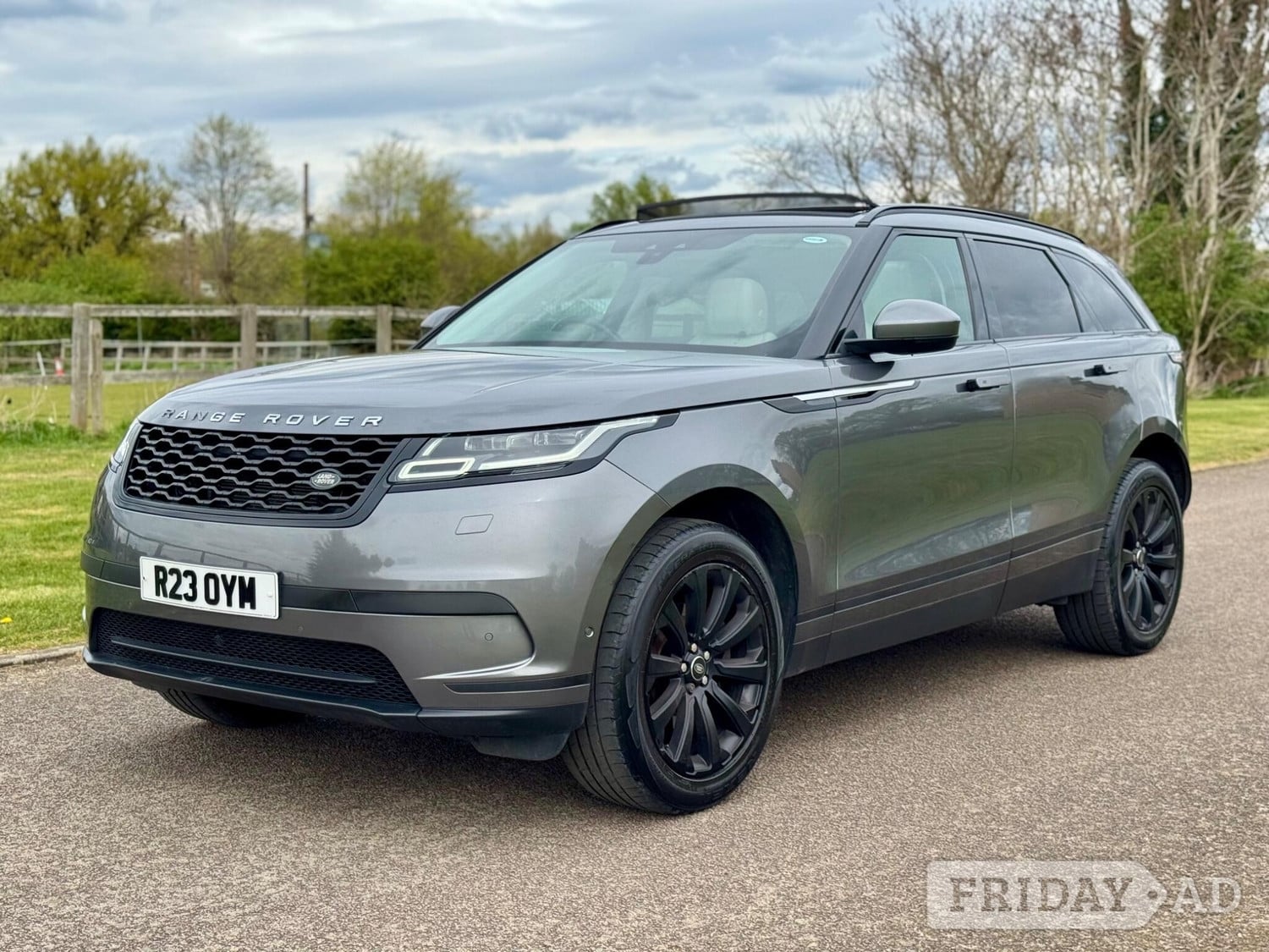 Land Rover Range Rover Velar Bedford