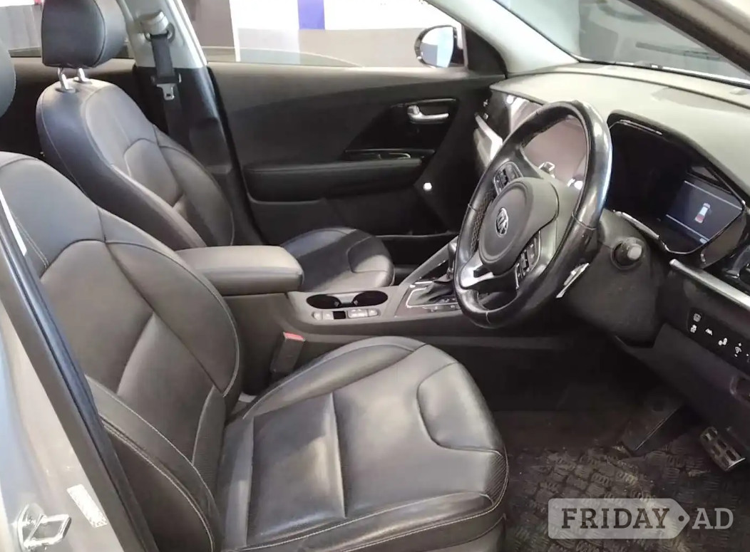 [ berth ]Kia Niro