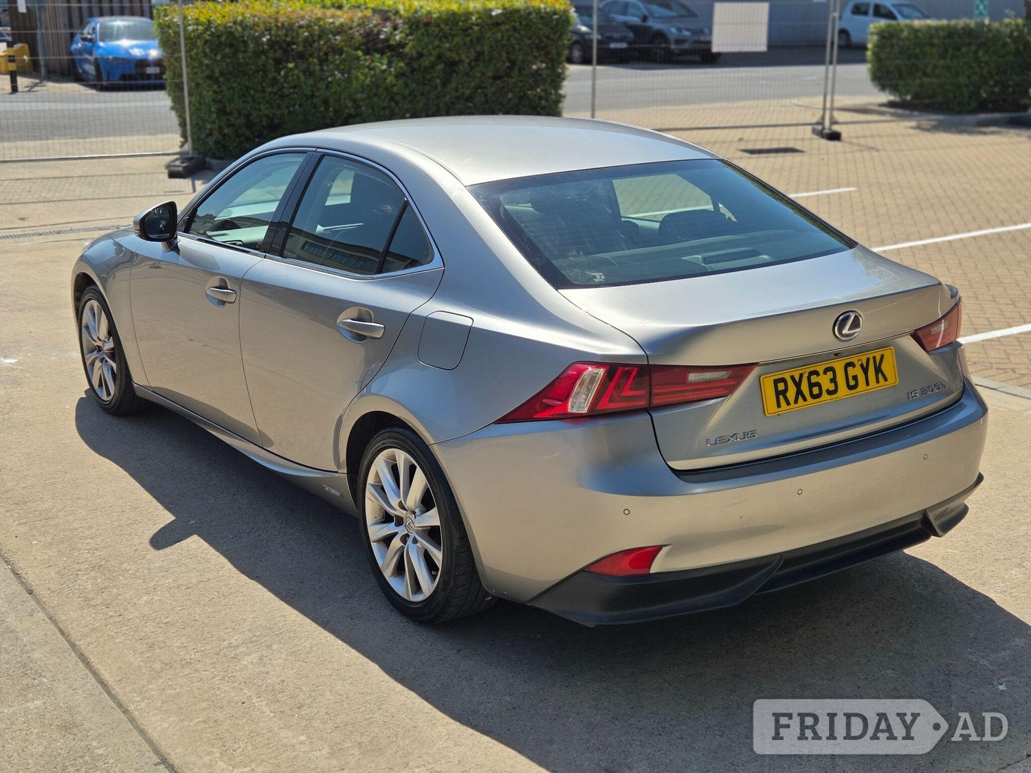 [ berth ]Lexus IS