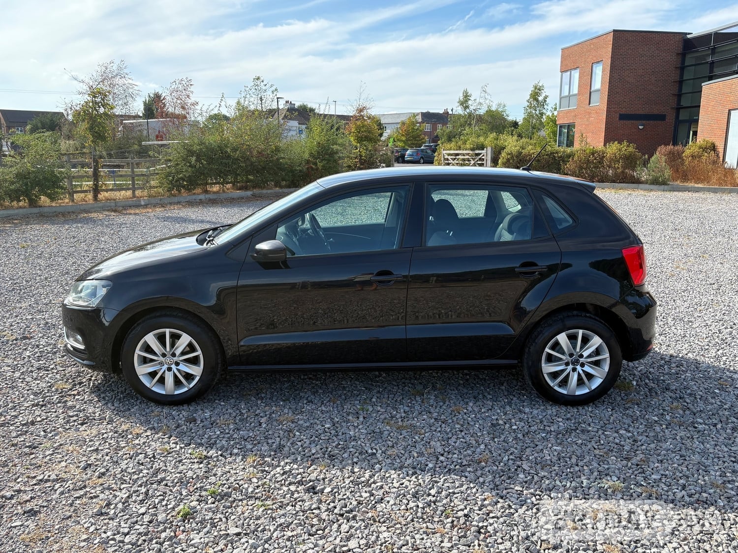 Volkswagen Polo 2015 - Cars in Fareham
