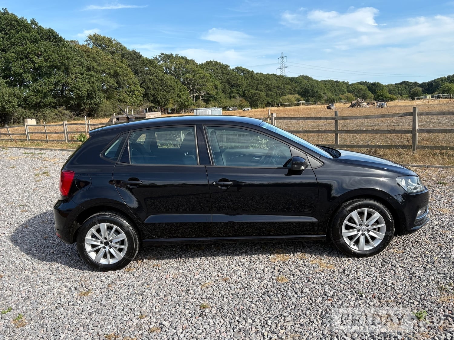 Volkswagen Polo 2015 - Cars