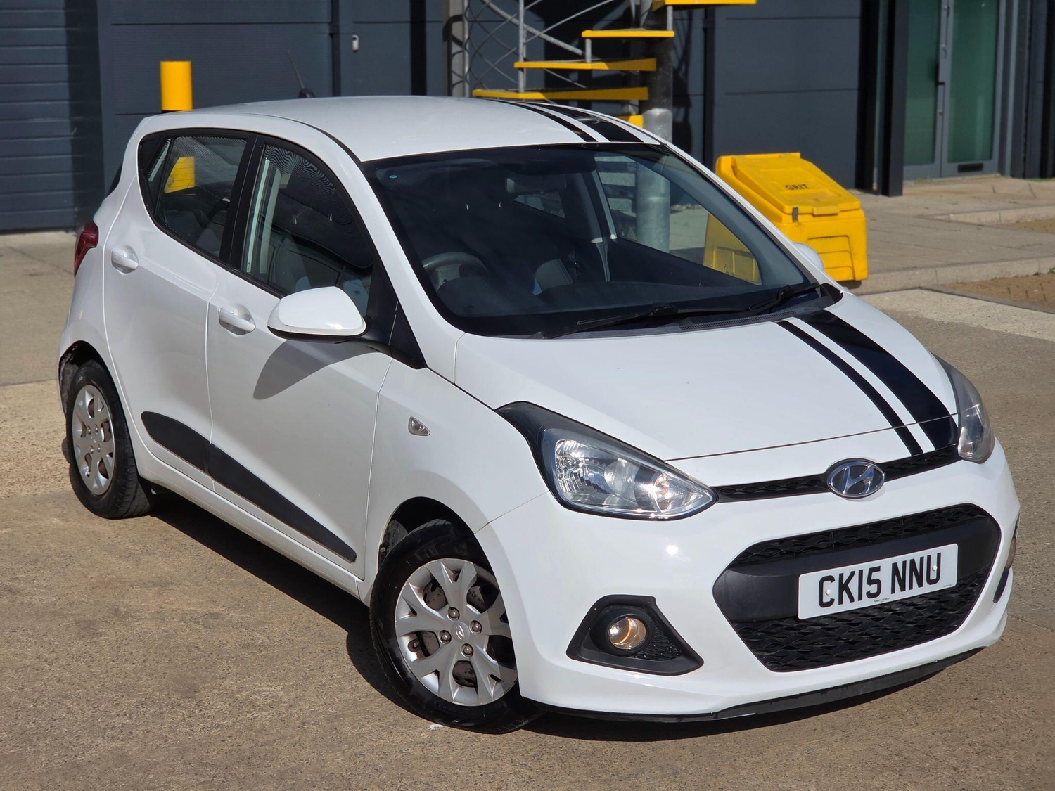 Hyundai i10 2015 - Cars