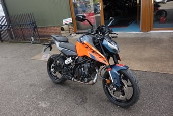 KTM 125 Duke 2025
