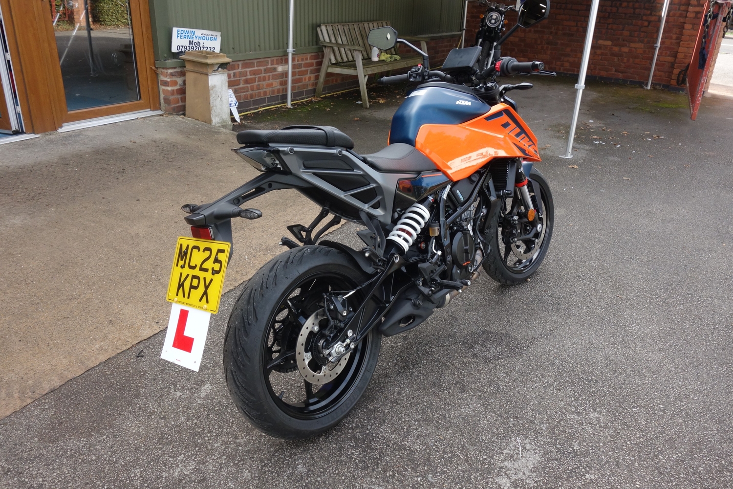 [ berth ]KTM 125 Duke