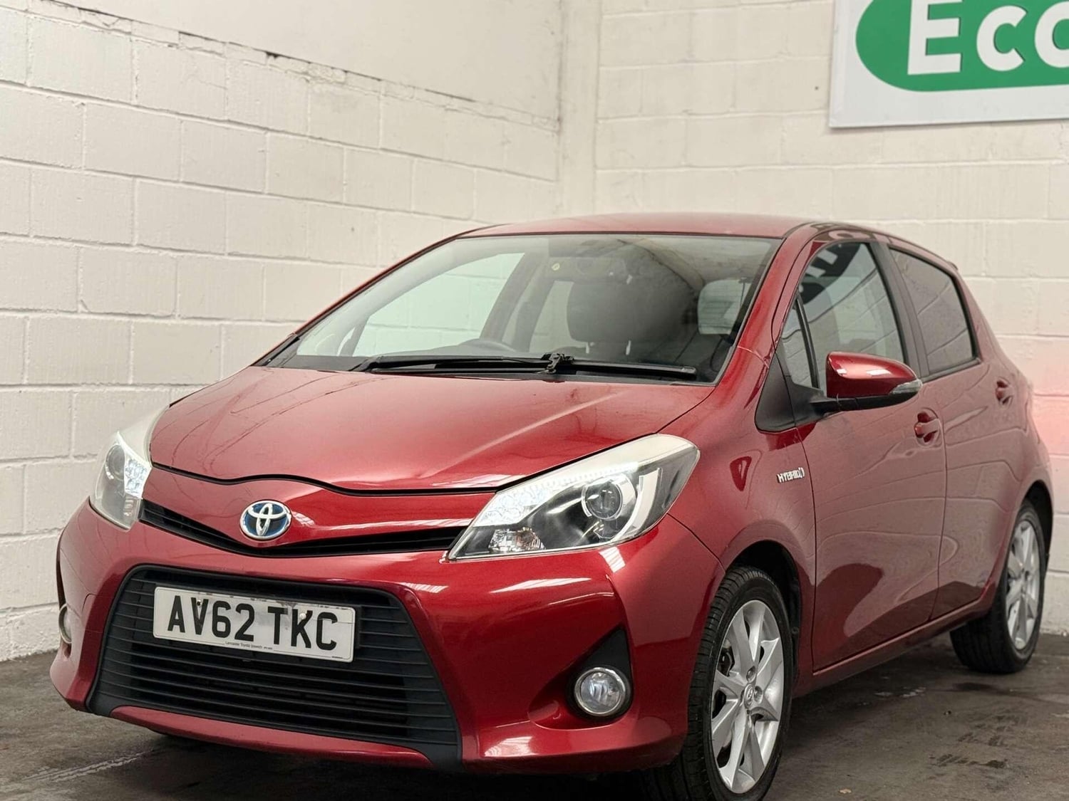 Toyota Yaris 2012 - Cars in Uxbridge