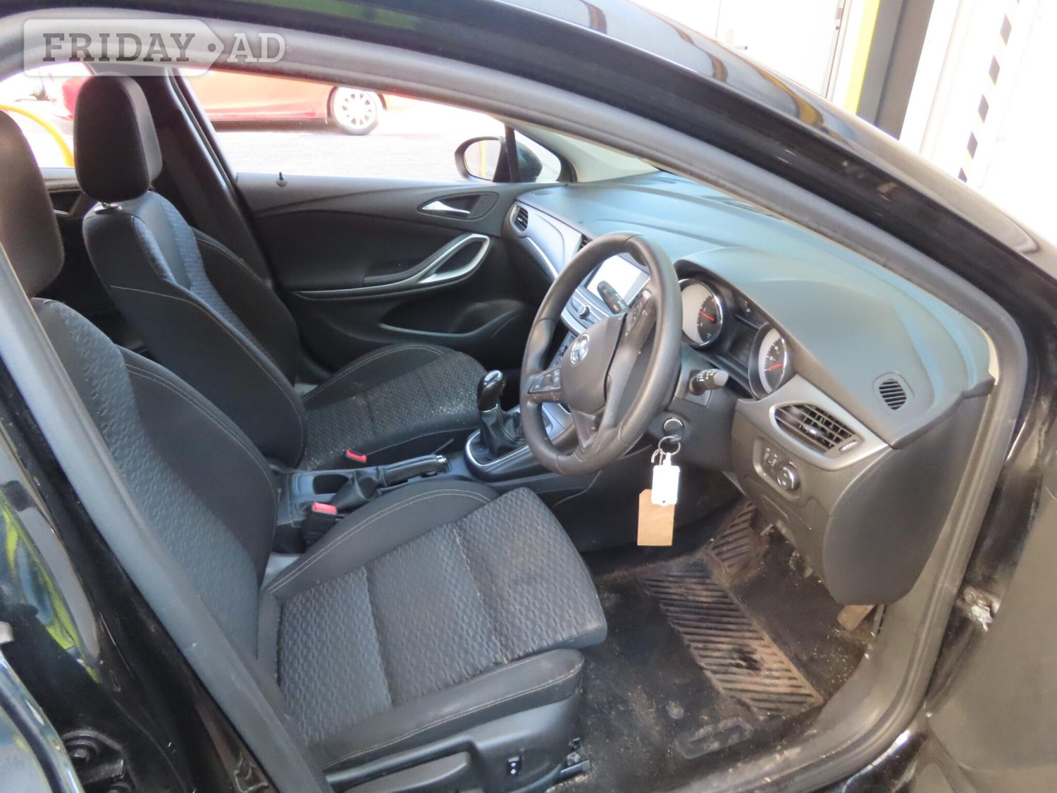 [ berth ]Vauxhall Astra