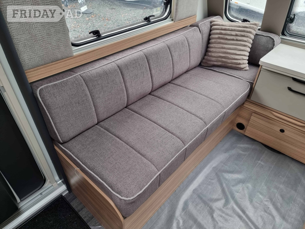 Bailey Phoenix Black 642 2026 in Highbridge