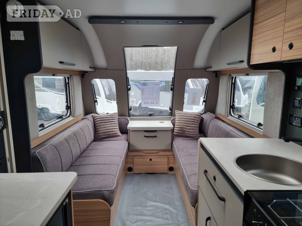 Bailey Phoenix Black 642 2026 - Motorhomes & Caravans