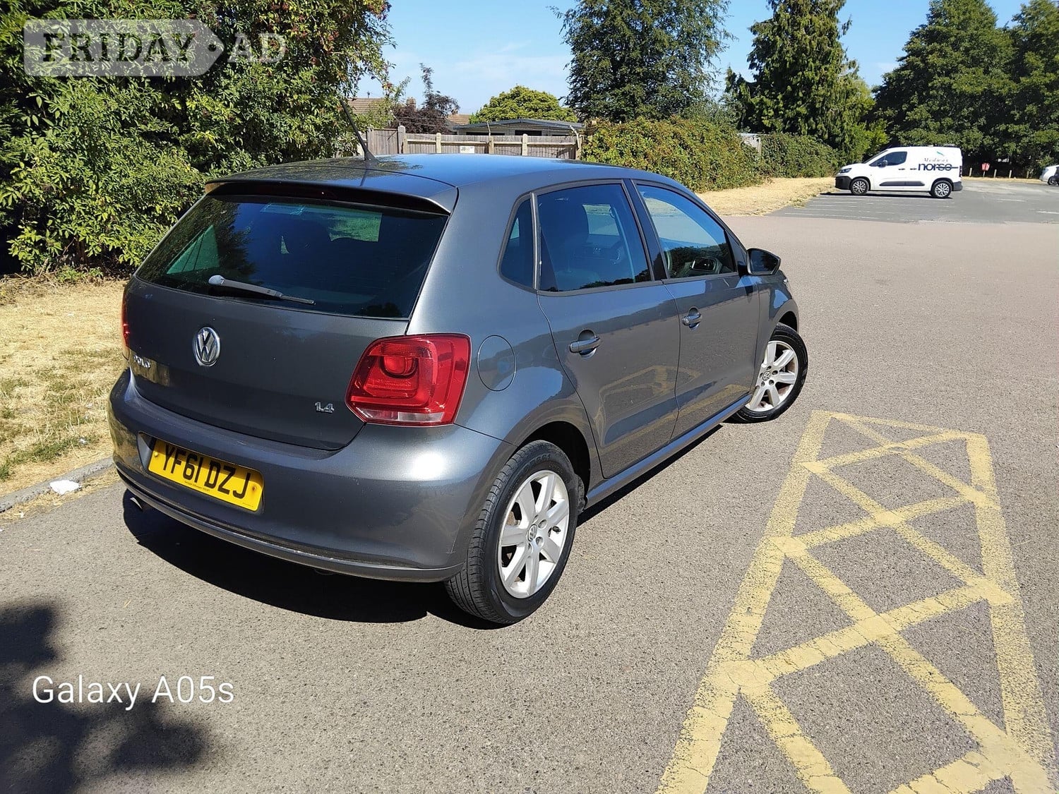 Volkswagen Polo 2011 - Cars in Gillingham