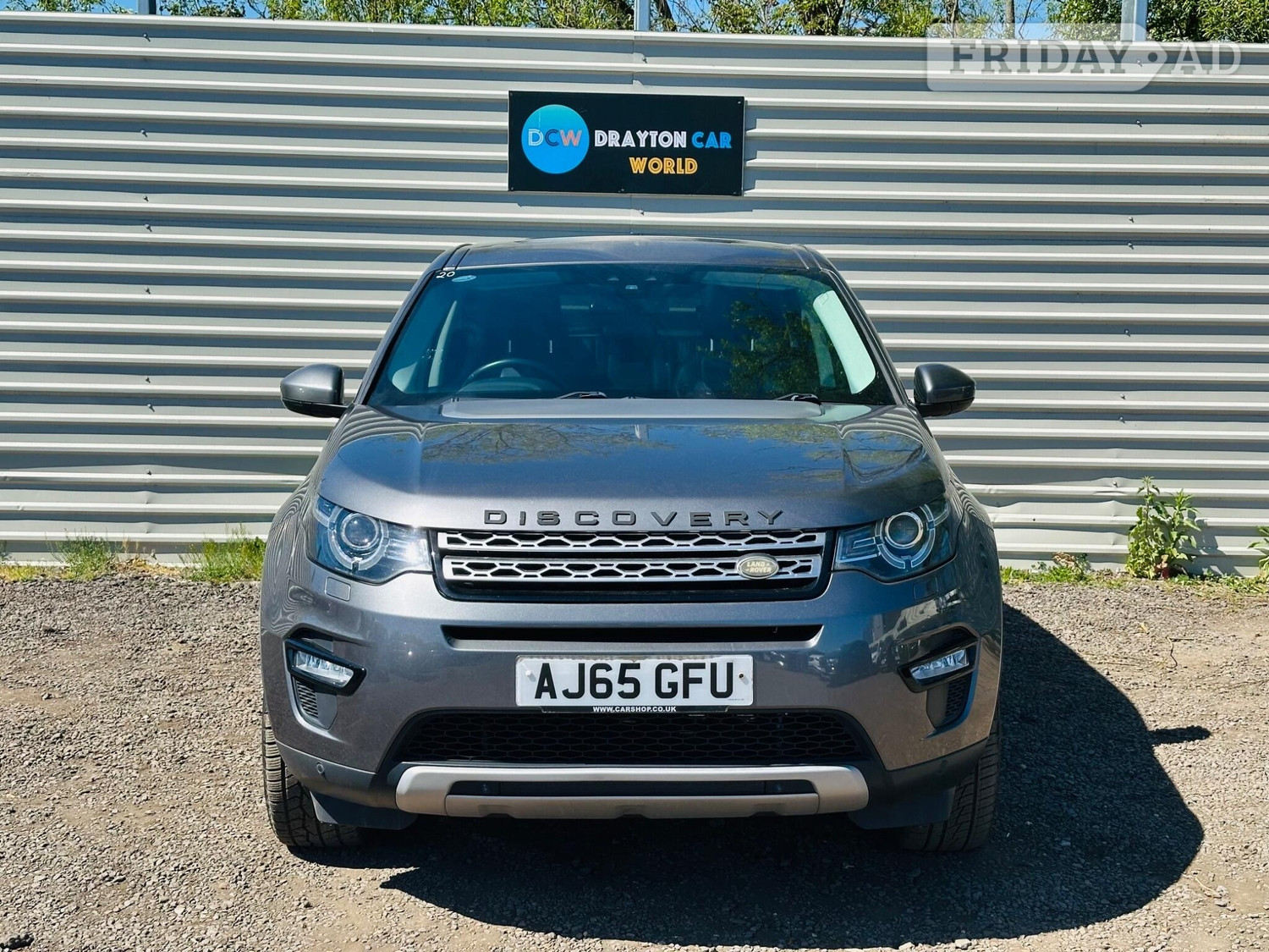 [ berth ]Land Rover Discovery Sport