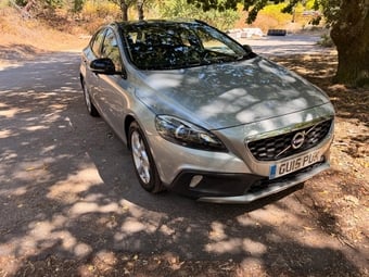 Volvo V40 Cross Country 2015