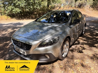 Volvo V40 Cross Country 2015