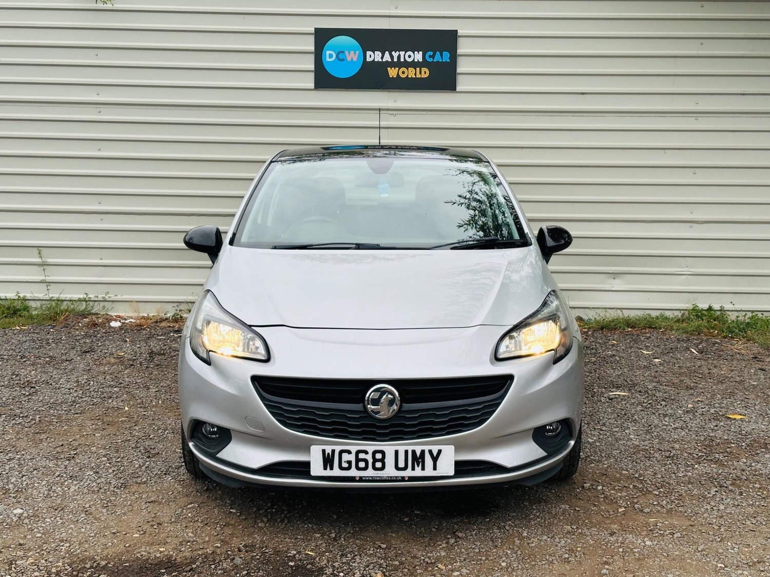 [ berth ]Vauxhall Corsa