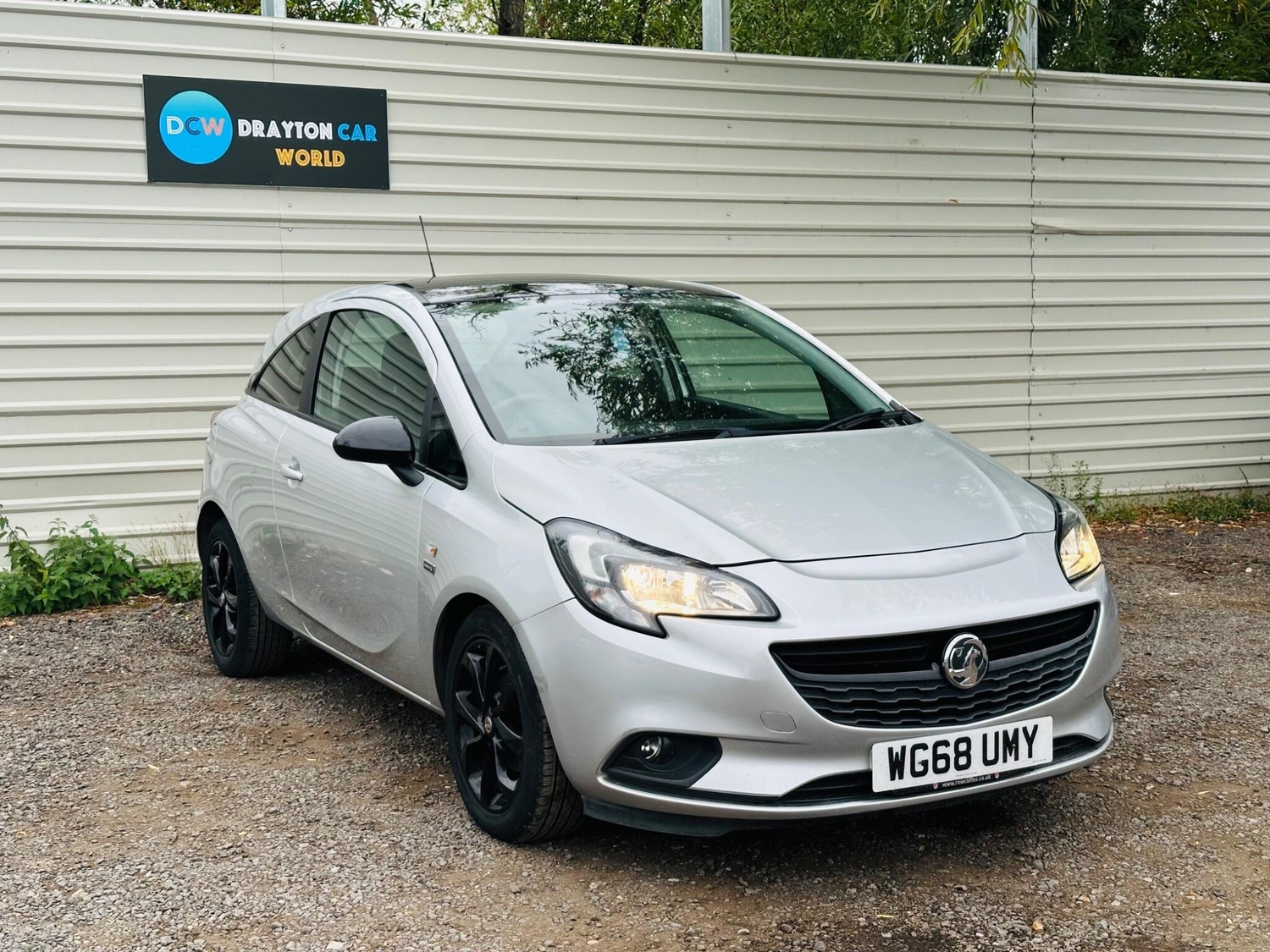 Vauxhall Corsa 2018 - Cars in Hillingdon
