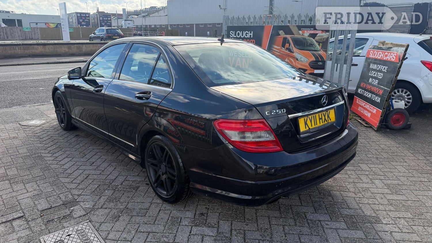 [ berth ]Mercedes-Benz C Class