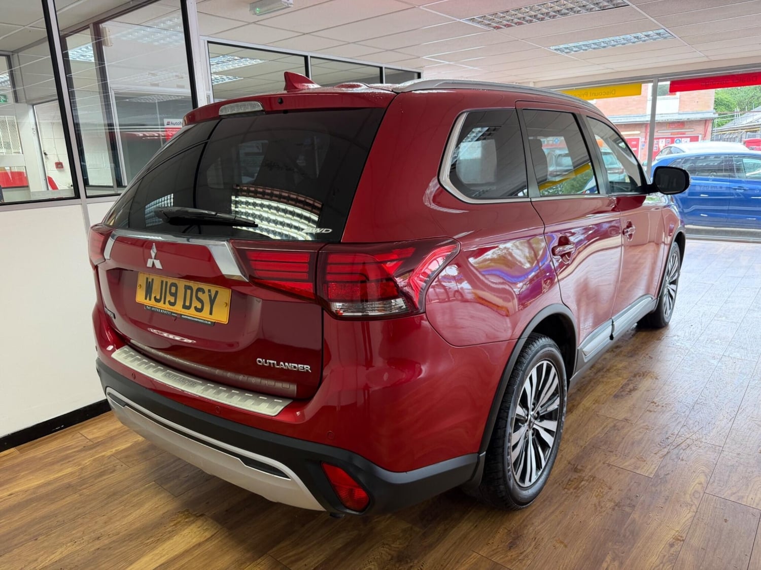 [ berth ]Mitsubishi Outlander