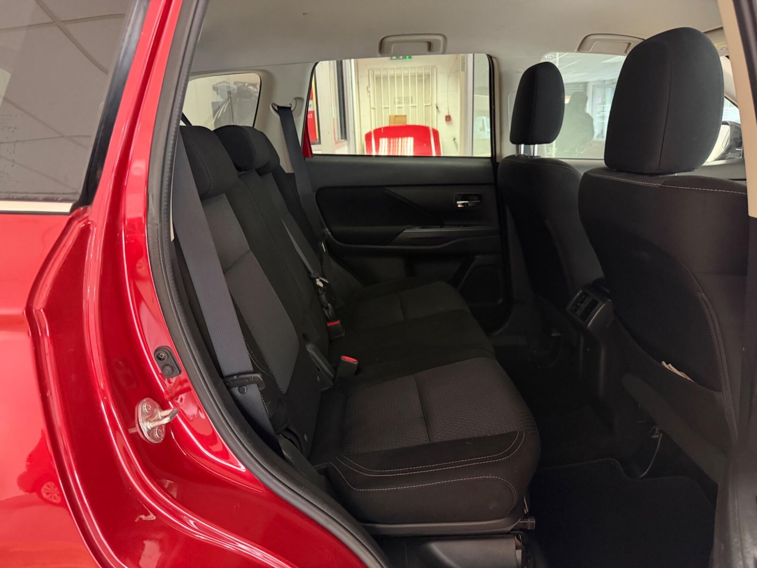 Mitsubishi Outlander 2019 - Cars