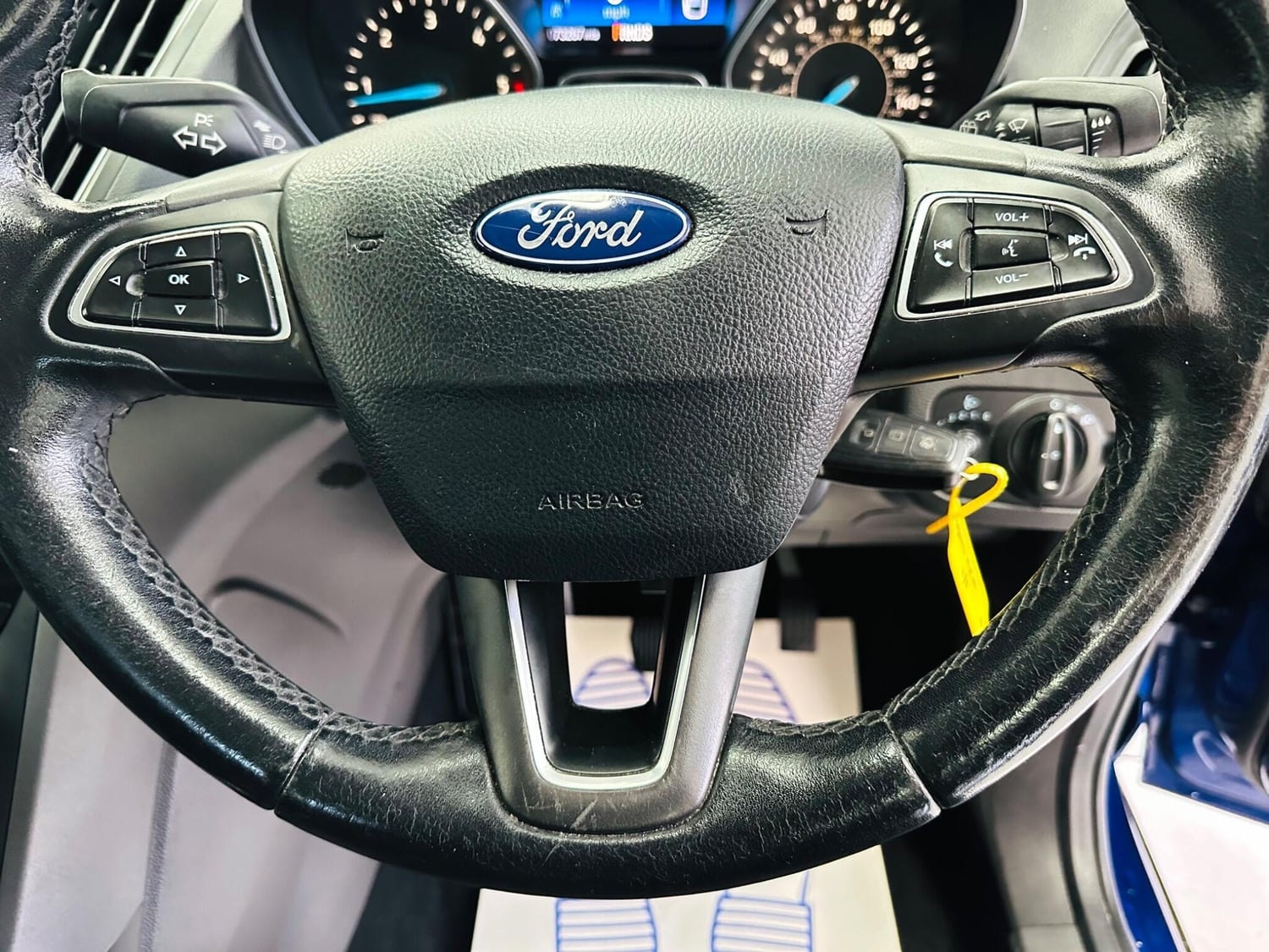 Ford C-MAX 2017 - Cars in Iver