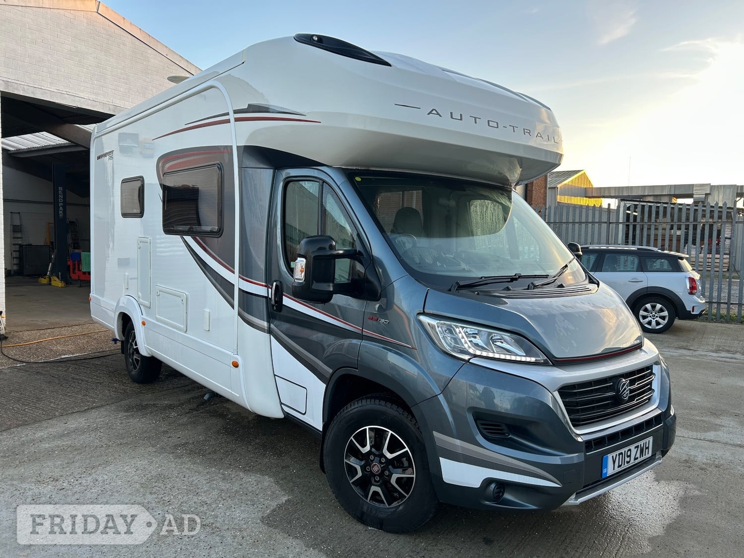 Auto-Trail Tracker RS 2019 in Hoddesdon