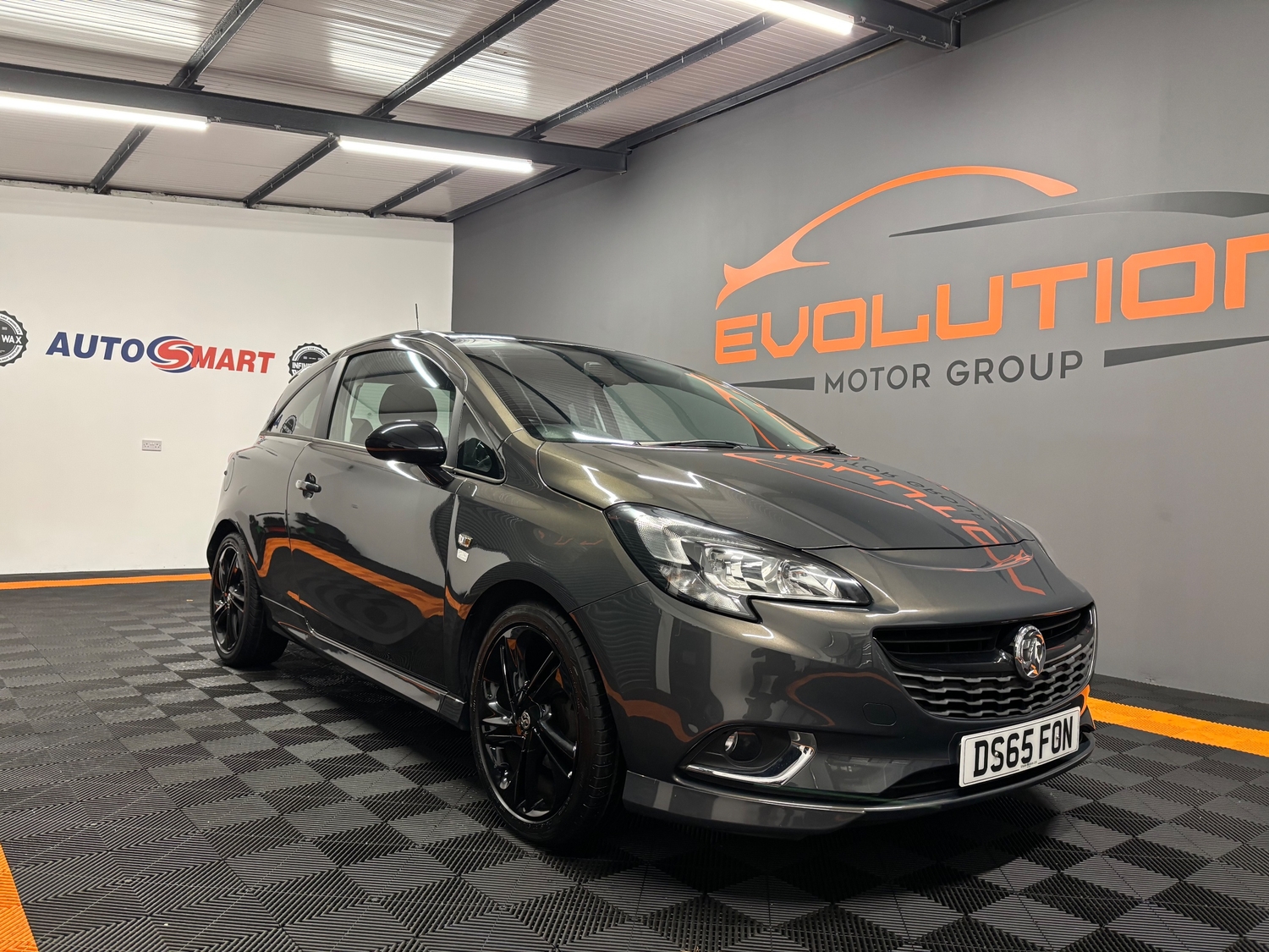 Vauxhall Corsa 2015 - Cars in Lochgelly