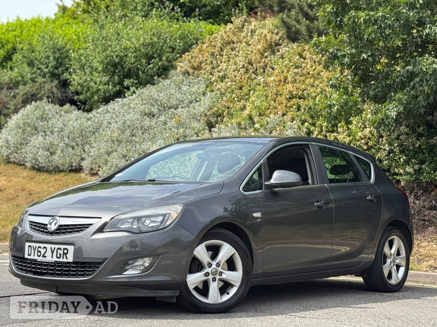 [ berth ]Vauxhall Astra