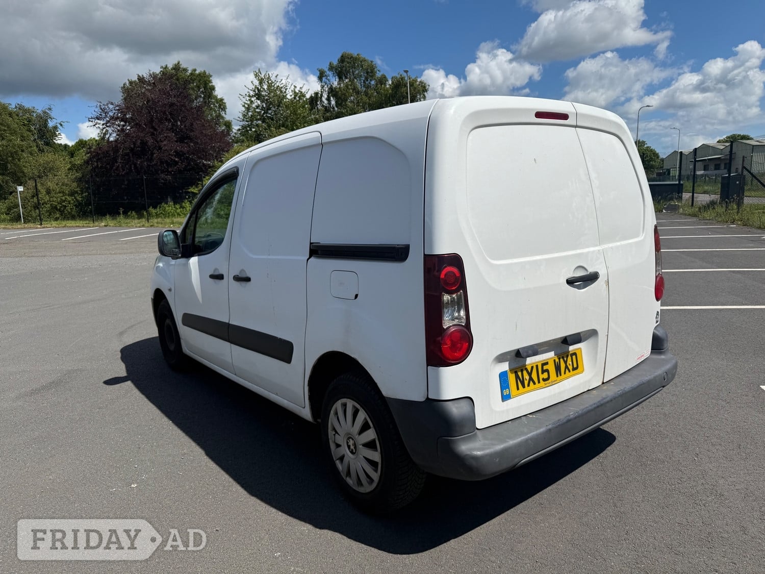 Peugeot Partner 2015 - Vans & Commercial Vehicles