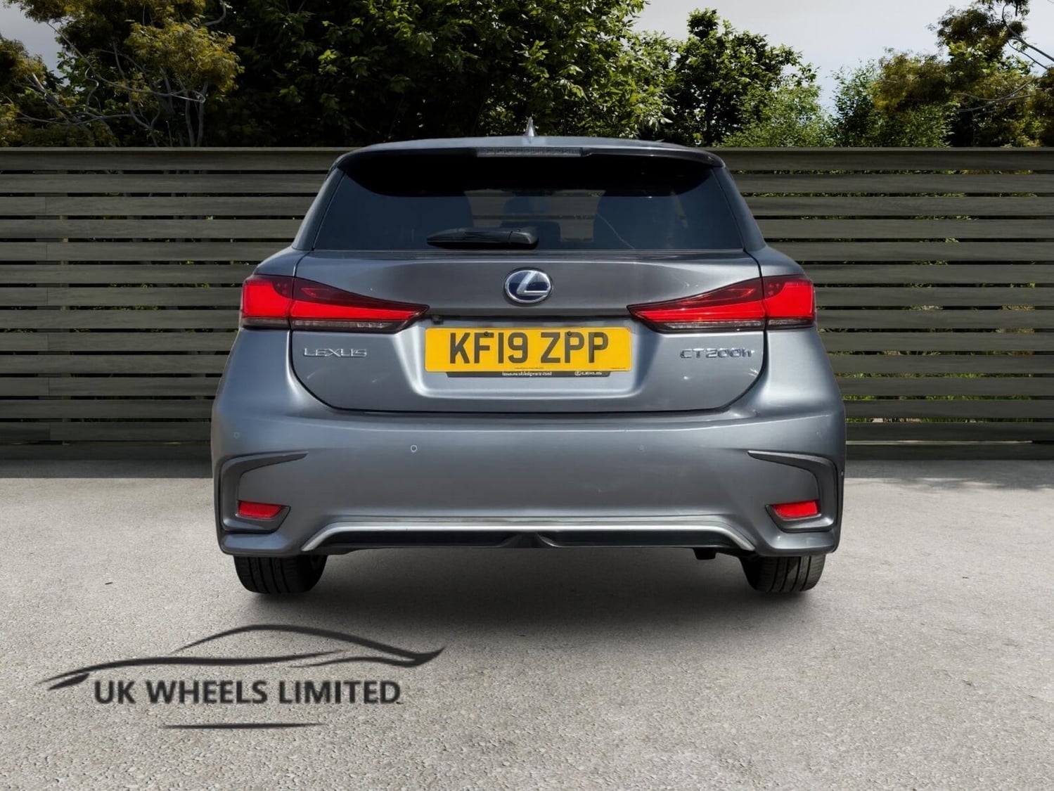 Lexus CT 2019 - Cars in Barnet