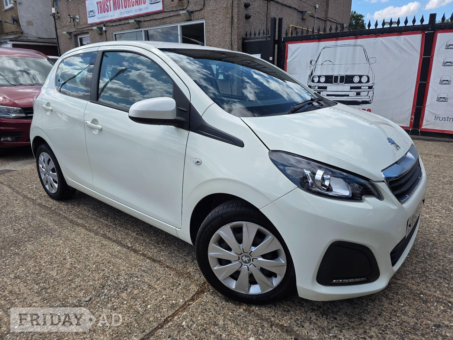 Peugeot 108 2018 in Hounslow