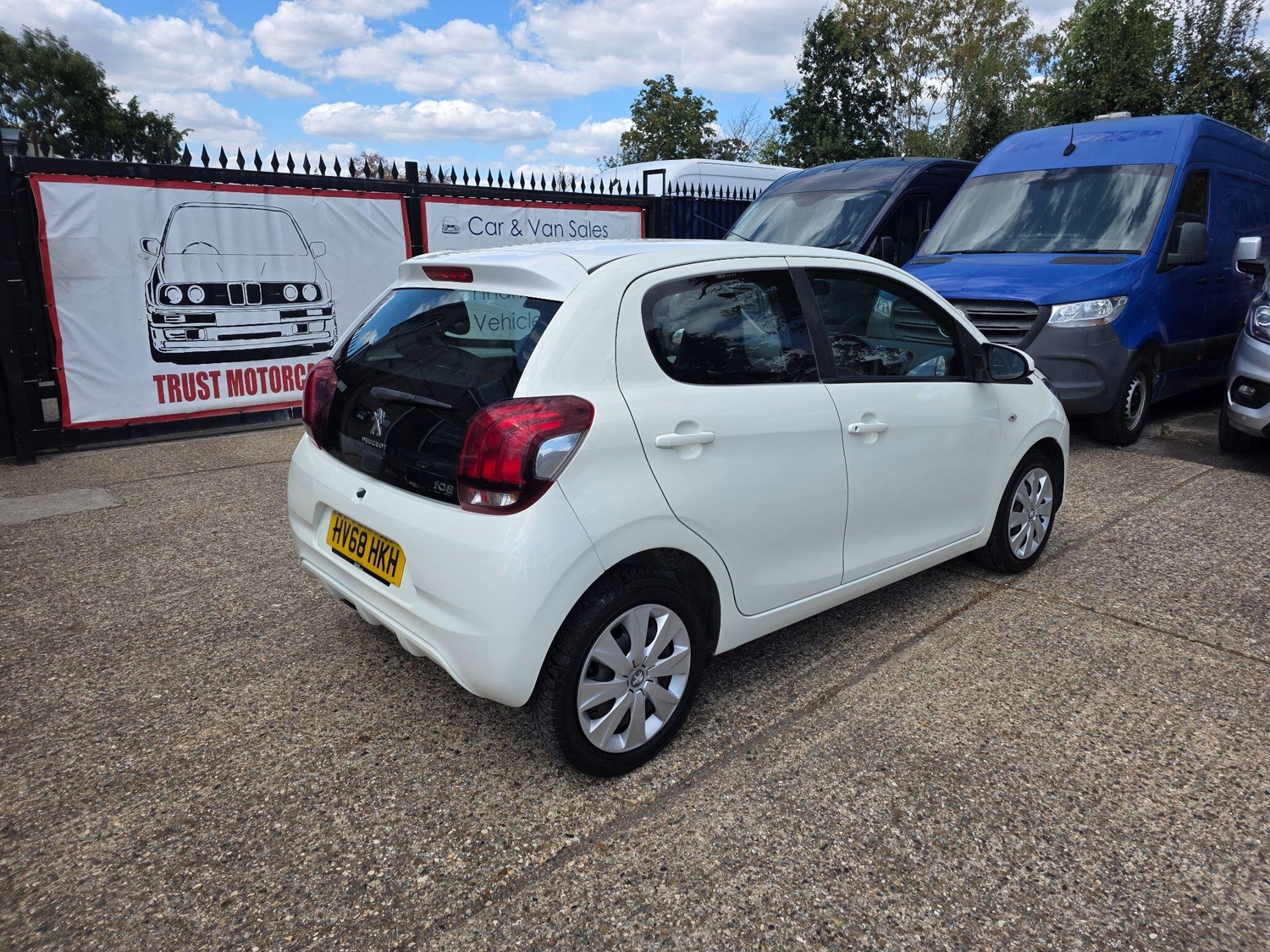 [ berth ]Peugeot 108