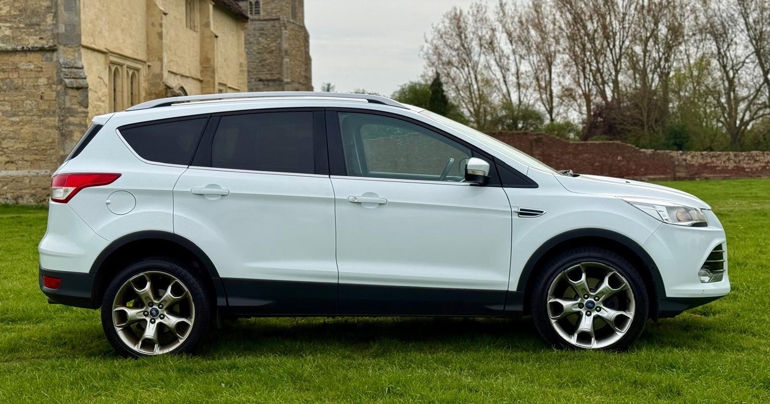 [ berth ]Ford Kuga