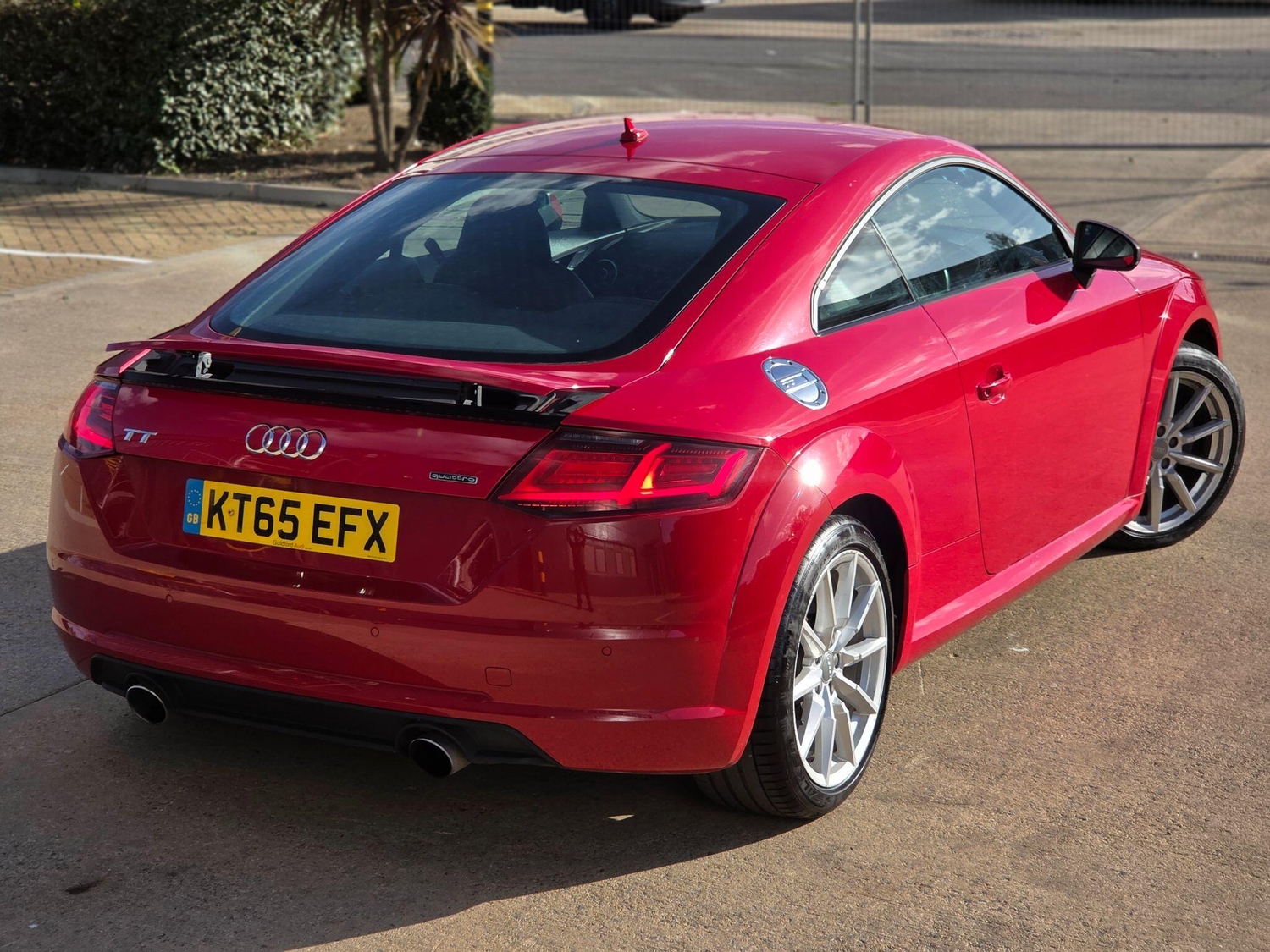 [ berth ]Audi TT