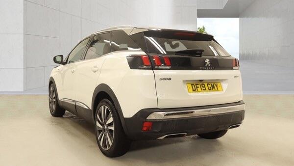 [ berth ]Peugeot 3008