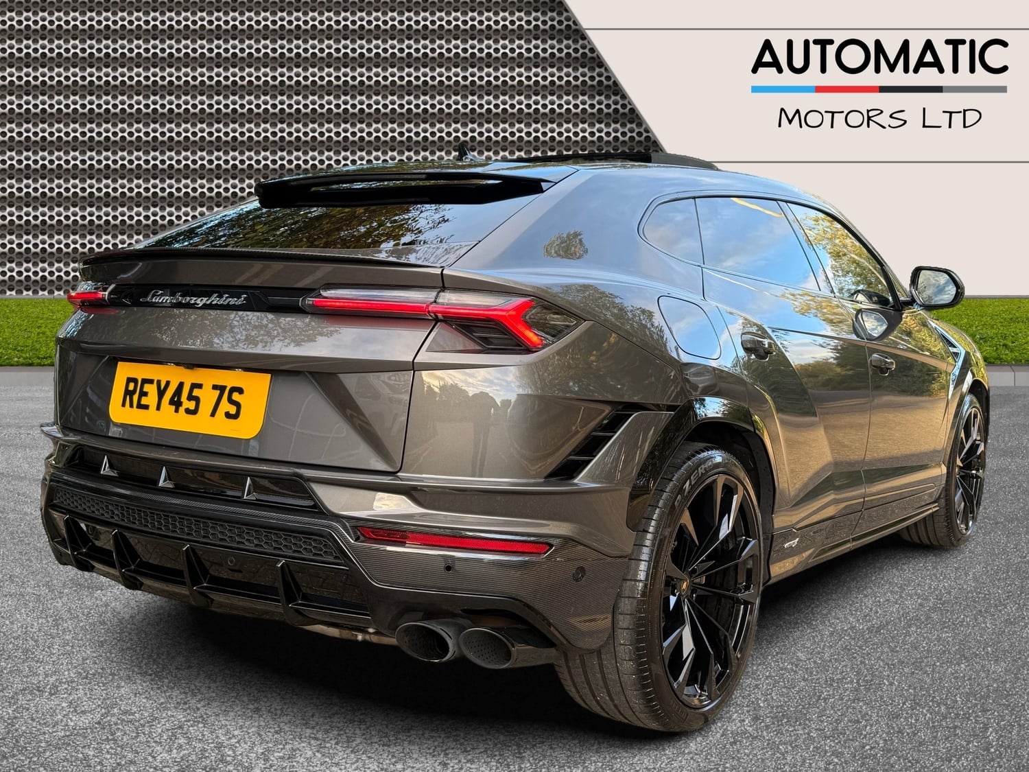 Lamborghini Urus 2024 - Cars in Hillingdon