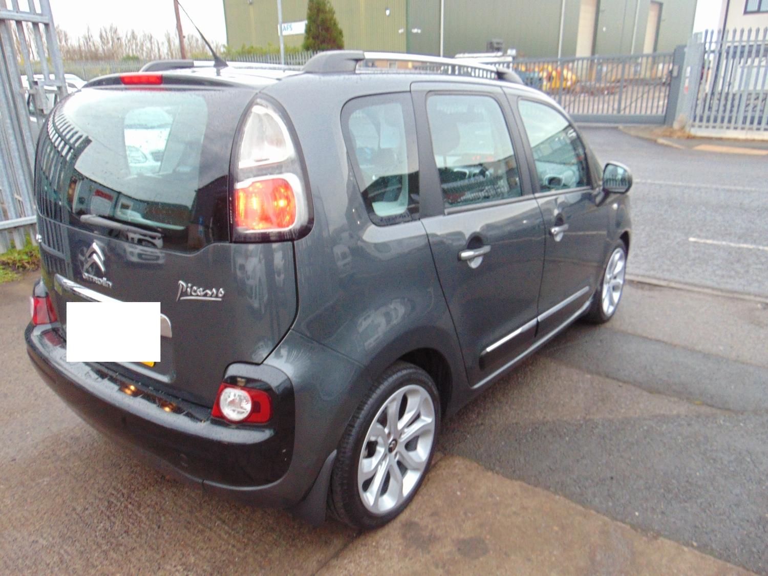 [ berth ]Citroen C3 Picasso