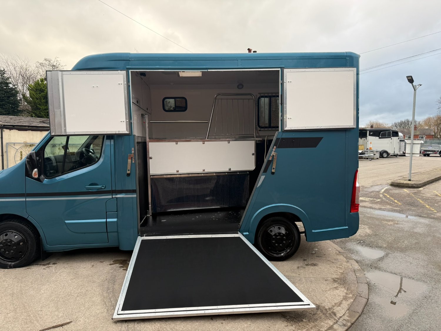 Liberty  Renault Horsebox - Trailers & Horseboxes in Leyland