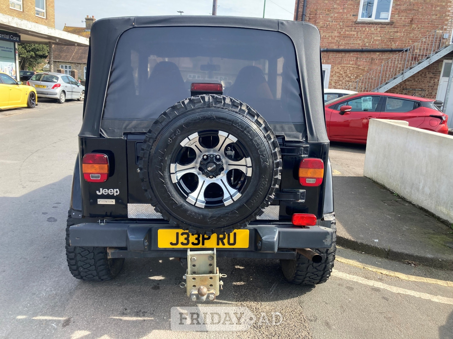 Jeep Wrangler 1997 - Cars in Lancing