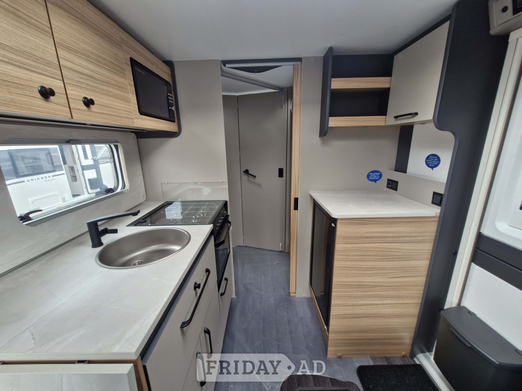 Bailey Phoenix Black 640 2026 in Highbridge