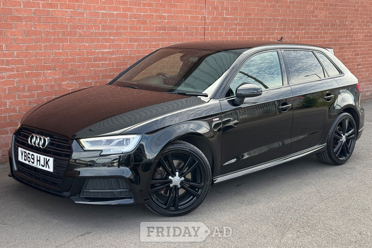 Audi A3 2019 - Cars