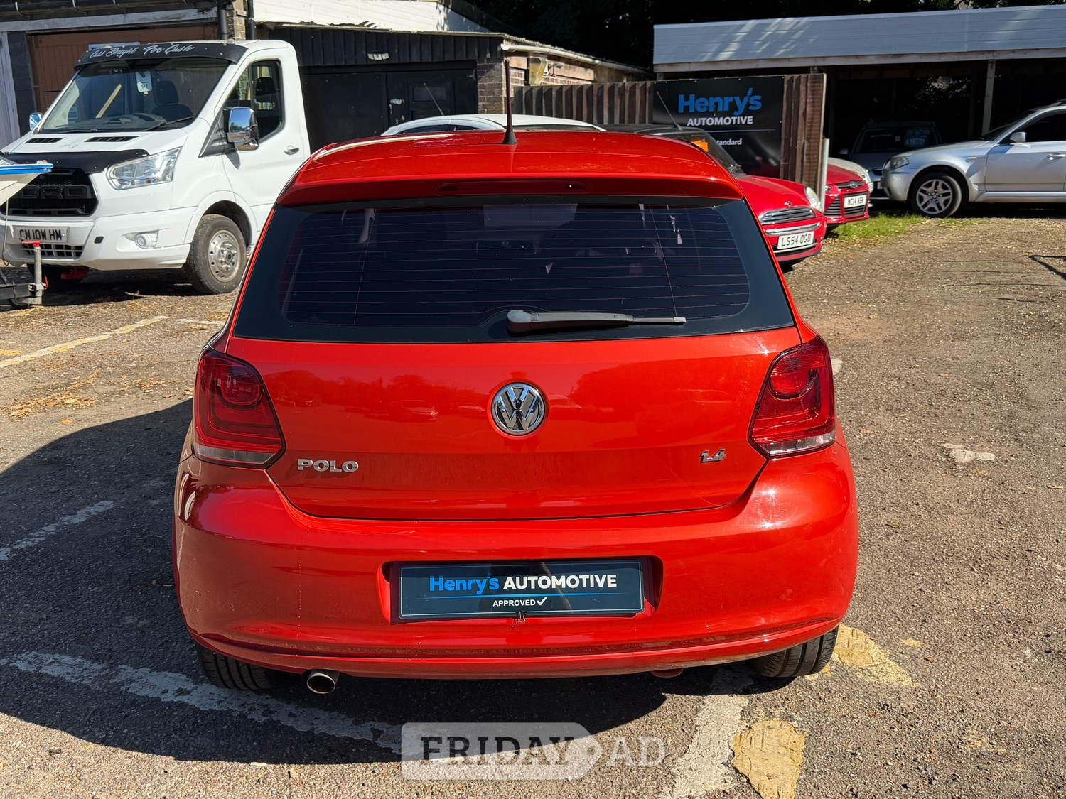 Volkswagen Polo 2010 - Cars