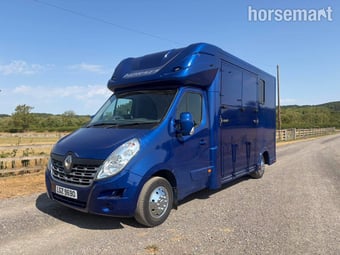 Equi Taxi Stallion Pro Renault Horsebox