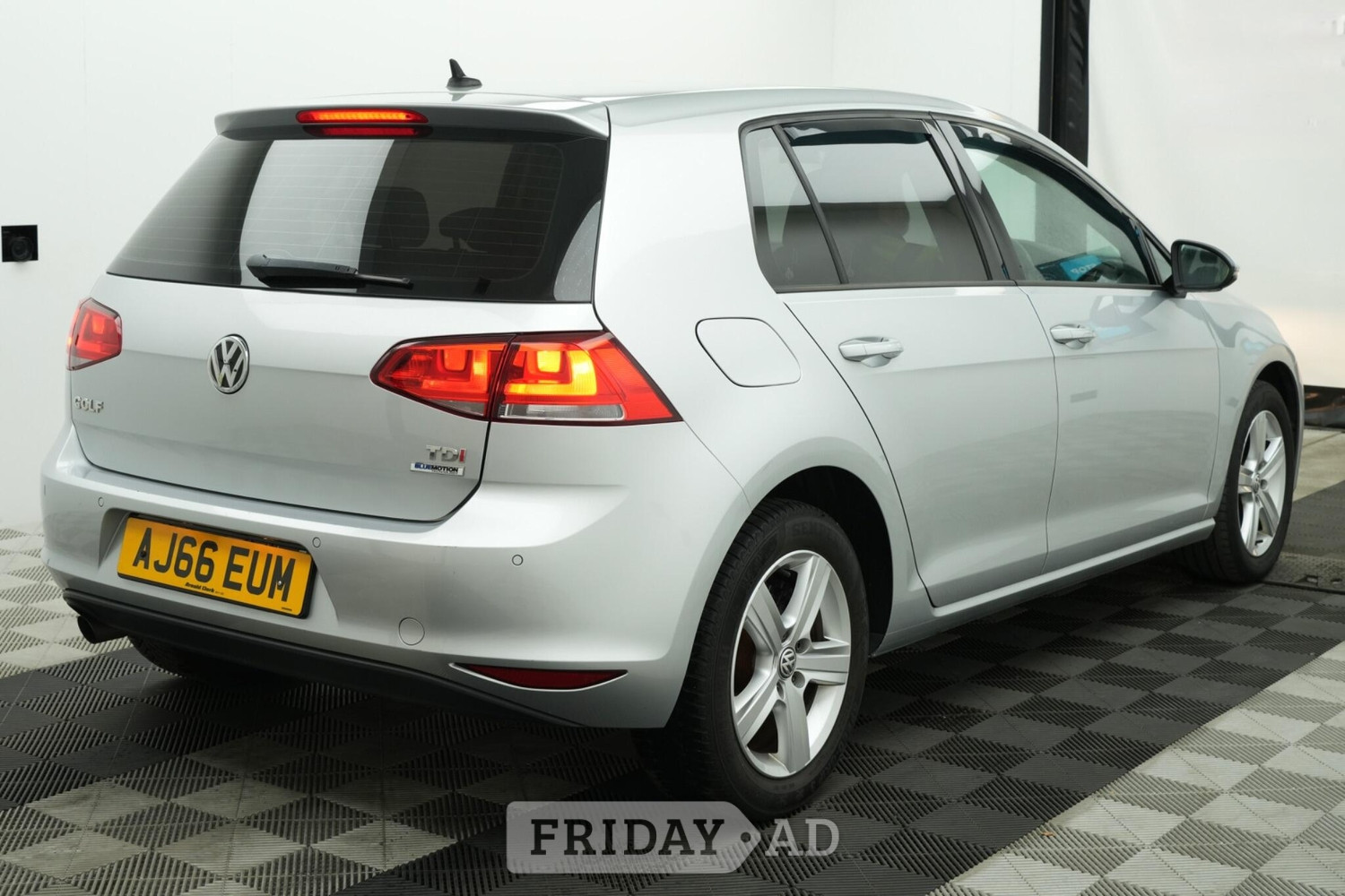 2017 Volkswagen Golf 1.6 TDI BlueMotion Tech Match Edition Euro 6 (s/s) 5dr - Cars in Lewes