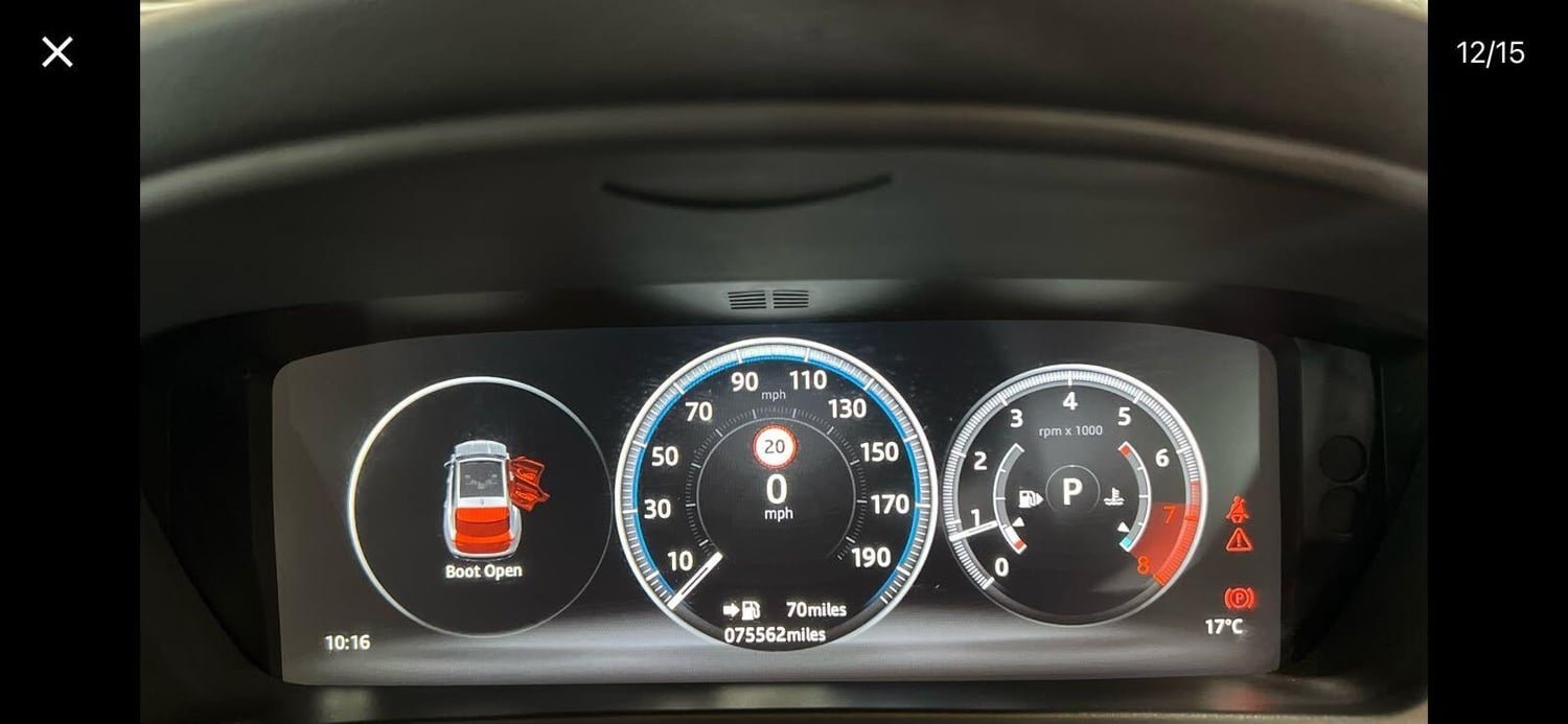 Jaguar F-Pace 2016 - Cars in Aldershot