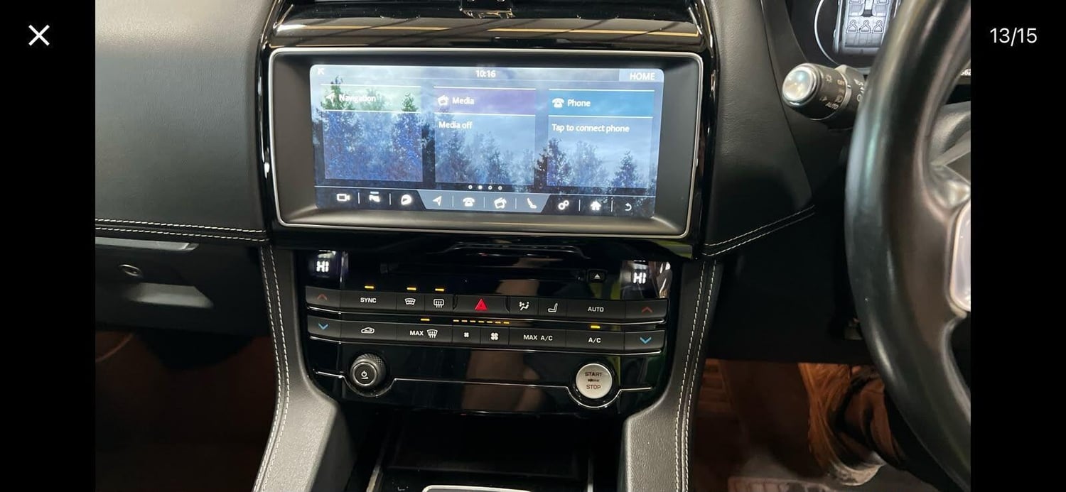 Jaguar F-Pace 2016 - Cars