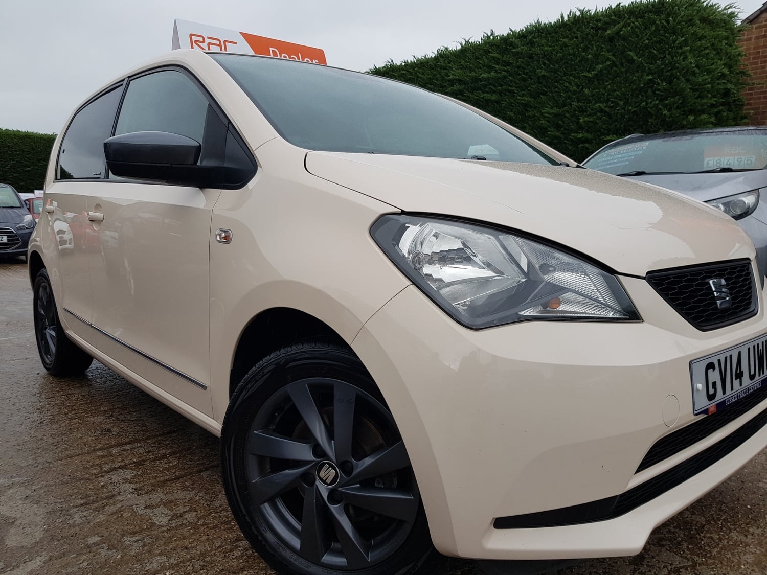 [ berth ]SEAT Mii